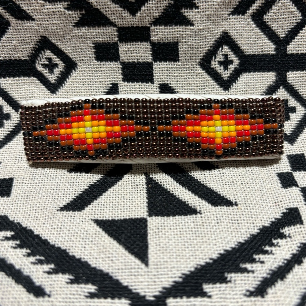 Beaded Barrette 🪶